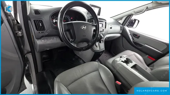 HYUNDAI STAREX 3-SEATER VAN