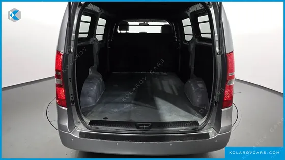 HYUNDAI STAREX 3-SEATER VAN