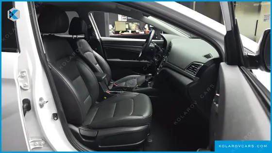 HYUNDAI ELANTRA (AVANTE) 1.6 GDI SMART