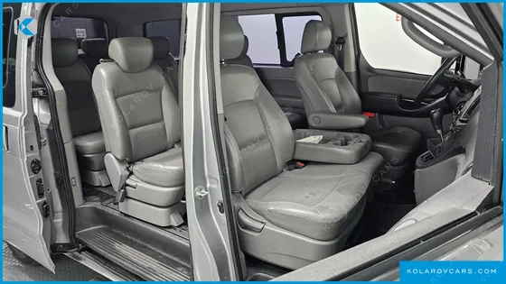 HYUNDAI STAREX 12-SEATER WAGON