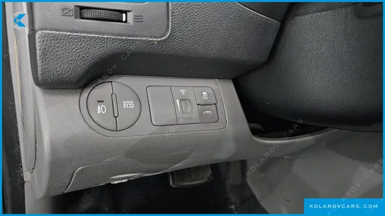 HYUNDAI STAREX 12-SEATER WAGON