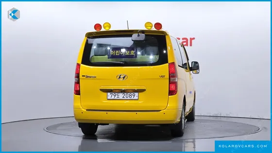 HYUNDAI STAREX GUARD CAR OF CHILDREN
