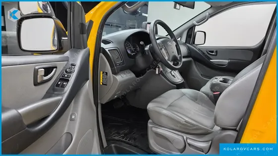HYUNDAI STAREX GUARD CAR OF CHILDREN