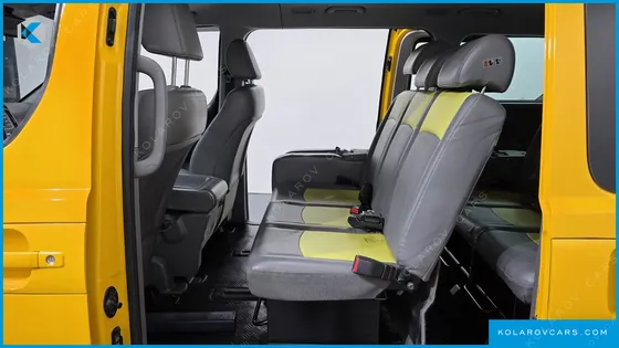 HYUNDAI STAREX GUARD CAR OF CHILDREN