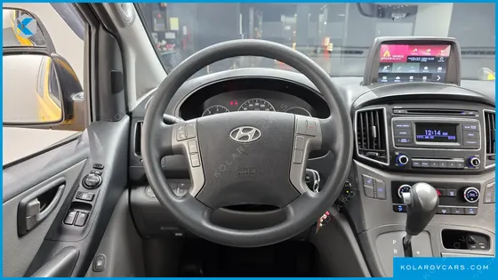 HYUNDAI STAREX GUARD CAR OF CHILDREN