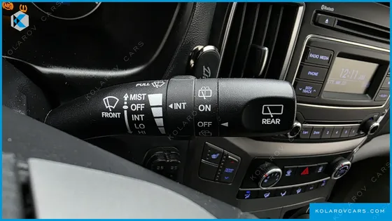 HYUNDAI STAREX GUARD CAR OF CHILDREN