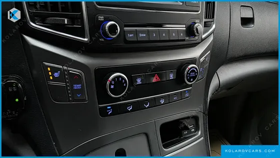 HYUNDAI STAREX GUARD CAR OF CHILDREN