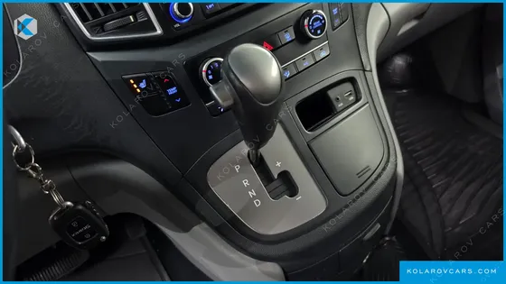 HYUNDAI STAREX 12-SEATER WAGON