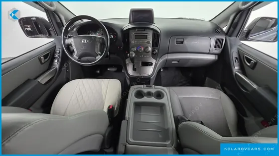 HYUNDAI STAREX 12-SEATER WAGON
