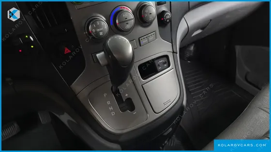 HYUNDAI STAREX 12-SEATER WAGON