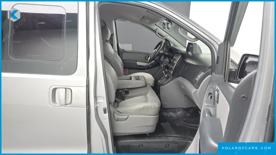 HYUNDAI STAREX 12-SEATER WAGON