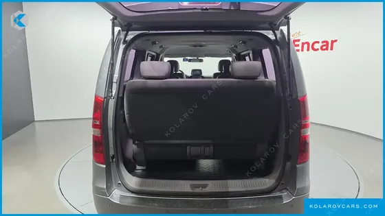 HYUNDAI STAREX 12-SEATER WAGON