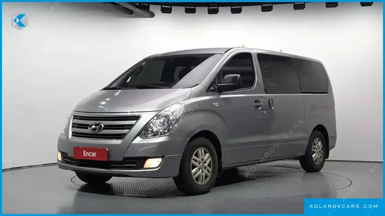 HYUNDAI STAREX 5-SEATER VAN