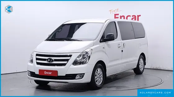 HYUNDAI STAREX 5-SEATER VAN