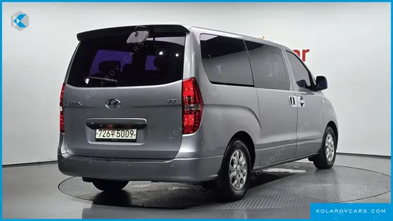 HYUNDAI STAREX 12-SEATER WAGON