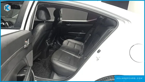 HYUNDAI ELANTRA (AVANTE) 1.6 GDI SMART