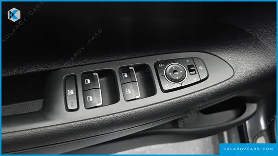 HYUNDAI GRANDEUR 2.4 MODERN BASIC (RENTAL CAR)
