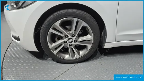 HYUNDAI ELANTRA (AVANTE) 1.6 GDI VALUE PLUS