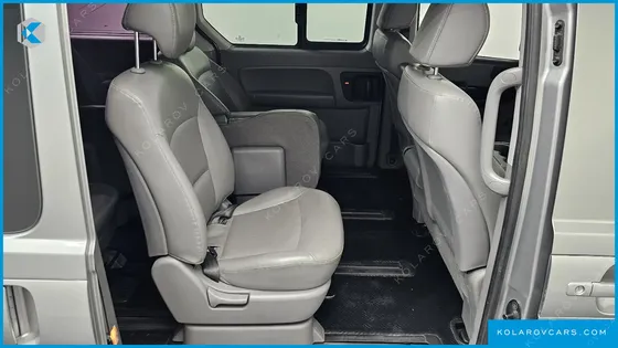 HYUNDAI STAREX 4WD 12-SEATER WAGON