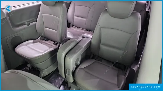 HYUNDAI STAREX 4WD 12-SEATER WAGON