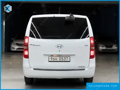 HYUNDAI STAREX 3-SEATER VAN
