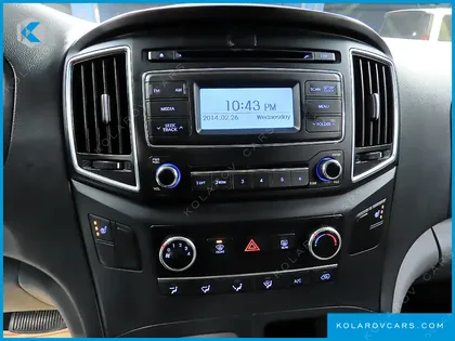 HYUNDAI STAREX 3-SEATER VAN