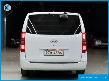 HYUNDAI STAREX 3-SEATER VAN