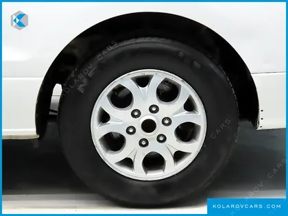HYUNDAI STAREX 3-SEATER VAN