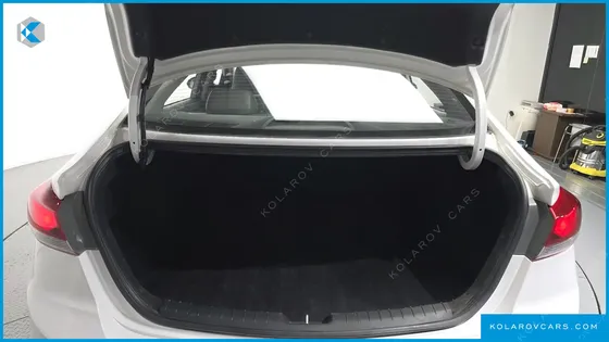 HYUNDAI ELANTRA (AVANTE) 1.6 GDI SMART