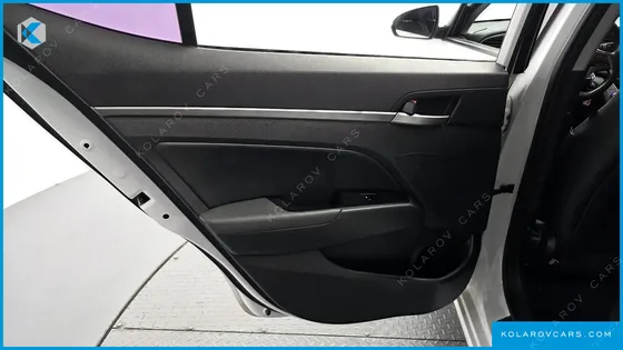 HYUNDAI ELANTRA (AVANTE) 1.6 GDI SMART