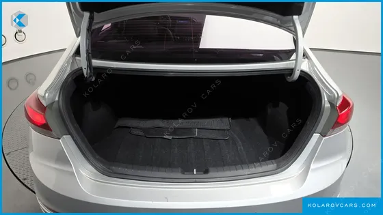 HYUNDAI ELANTRA (AVANTE) 1.6 GDI SMART