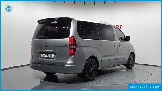 HYUNDAI STAREX 12-SEATER WAGON