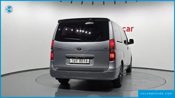 HYUNDAI STAREX 12-SEATER WAGON