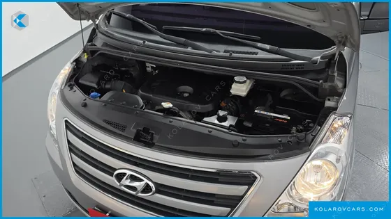 HYUNDAI STAREX 12-SEATER WAGON