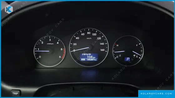 HYUNDAI STAREX 12-SEATER WAGON
