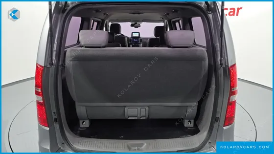 HYUNDAI STAREX 12-SEATER WAGON