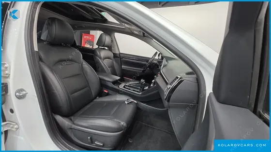 HYUNDAI GRANDEUR 3.0 MODREN BASIC (RENTAL CAR)
