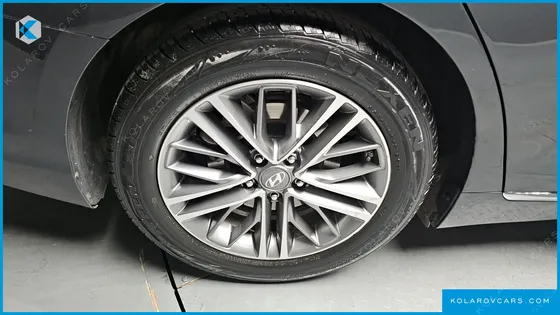 HYUNDAI GRANDEUR 2.4 PREMIUM