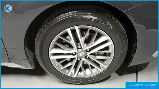HYUNDAI GRANDEUR 2.4 PREMIUM