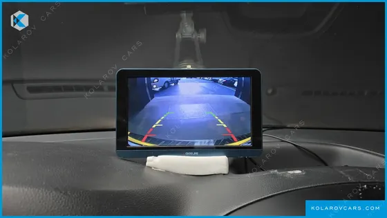 HYUNDAI STAREX GUARD CAR OF CHILDREN