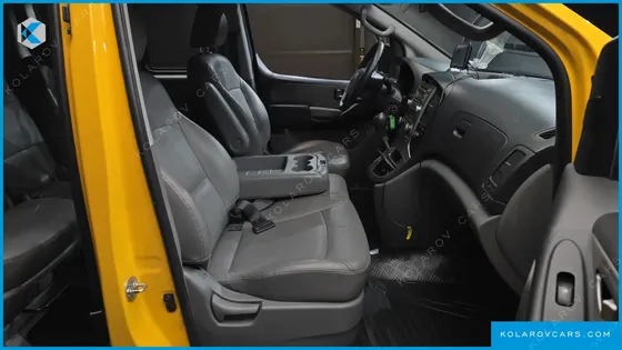 HYUNDAI STAREX GUARD CAR OF CHILDREN