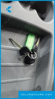 HYUNDAI STAREX GUARD CAR OF CHILDREN