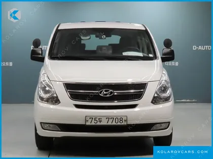 HYUNDAI STAREX 11-SEATER WAGON