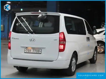 HYUNDAI STAREX 11-SEATER WAGON