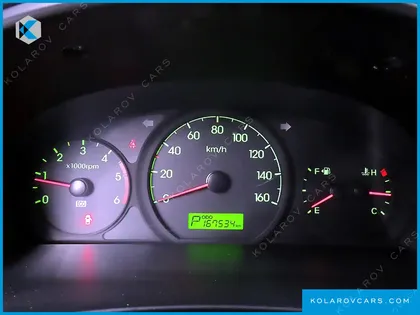 HYUNDAI STAREX 11-SEATER WAGON