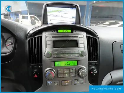 HYUNDAI STAREX 11-SEATER WAGON