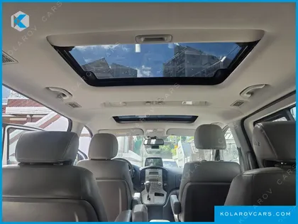 HYUNDAI STAREX 11-SEATER WAGON