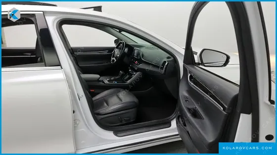 HYUNDAI GRANDEUR 2.4 PREMIUM