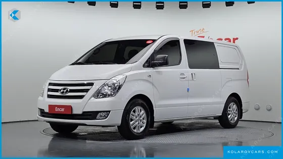 HYUNDAI STAREX 5-SEATER VAN