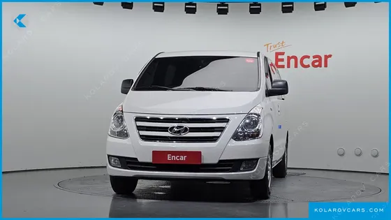 HYUNDAI STAREX 5-SEATER VAN